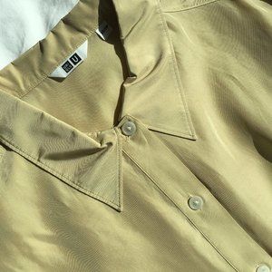 Uniqlo U Beige Short Sleeve Button Up